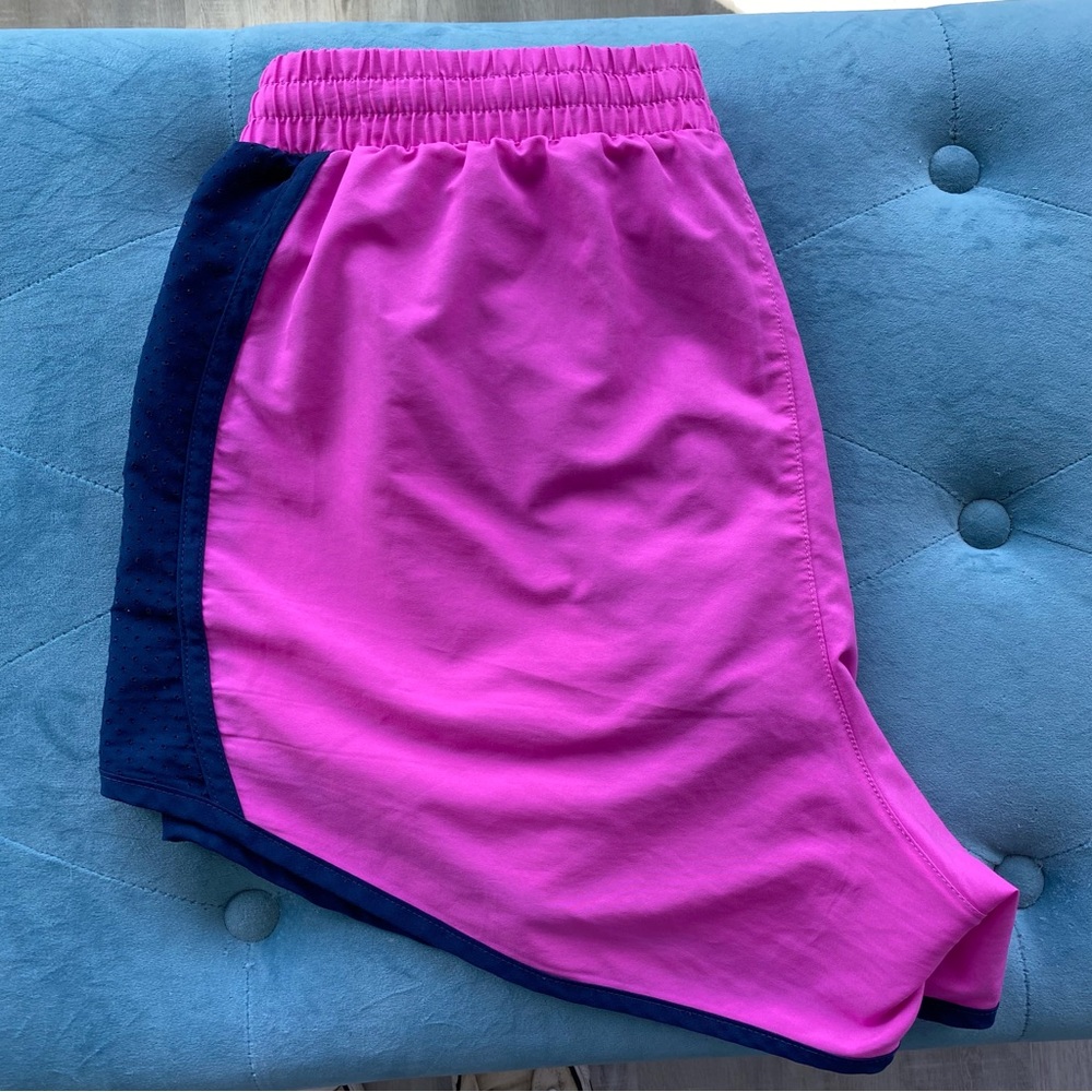 Under Armour HeatGear Running Shorts - Picture 5 of 5